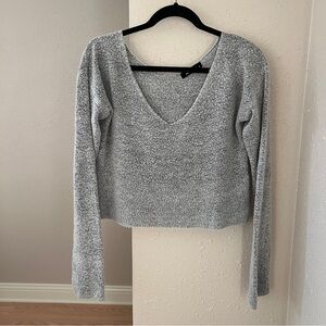 Olivaceous Gray V-Neck Sweater Size Small
